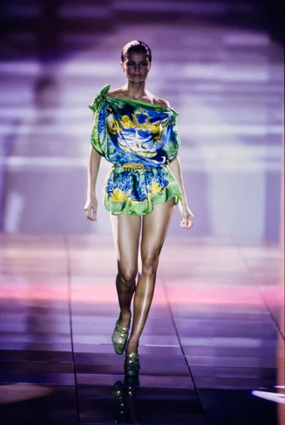 Look 77